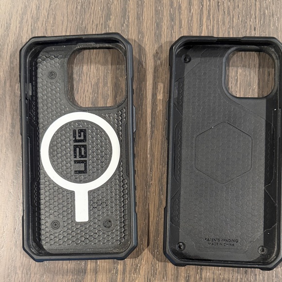 UAG Black and Gray Phone Cases iPhone 13 - Picture 2 of 2